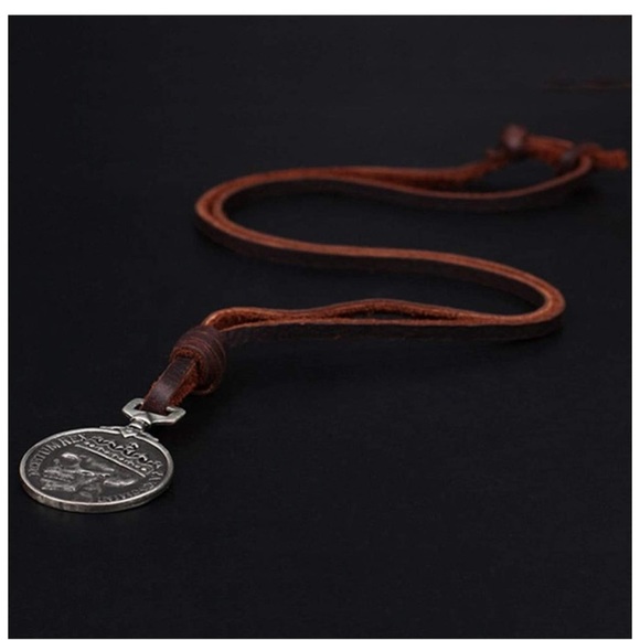 Classic Coin Brown Genuine Leather Pendant - Picture 4 of 11
